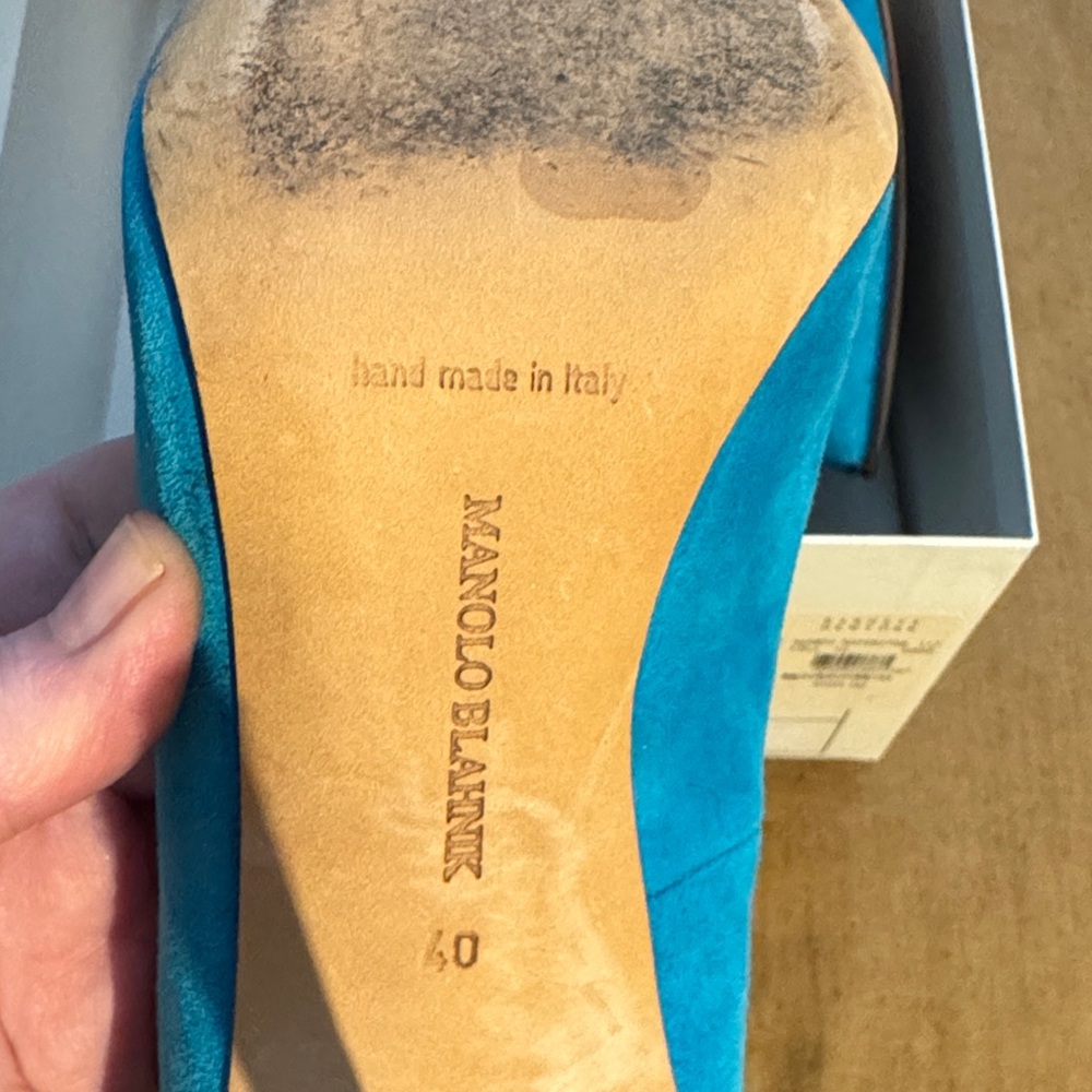 Manolo Blahnik Vibrant Blue Suede Heels - Picture 6 of 11